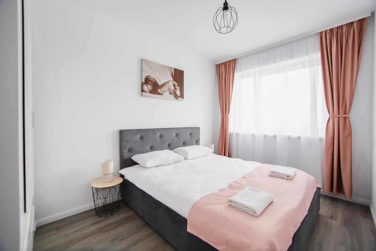 Apartament Trio Pink Oradea Zewnętrze zdjęcie