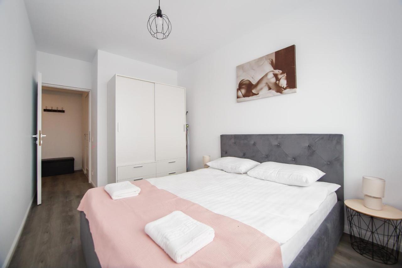 Apartament Trio Pink Oradea Zewnętrze zdjęcie